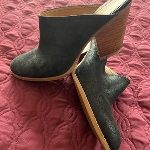 Nine West slide on heels great shape